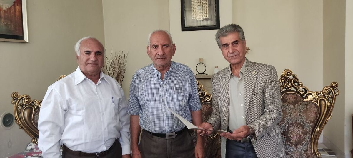 دیدار رئیس کانون انتظامی استان فارس و نماینده مجمع استان با پیشکسوتان انتظامی شهرستان شیراز