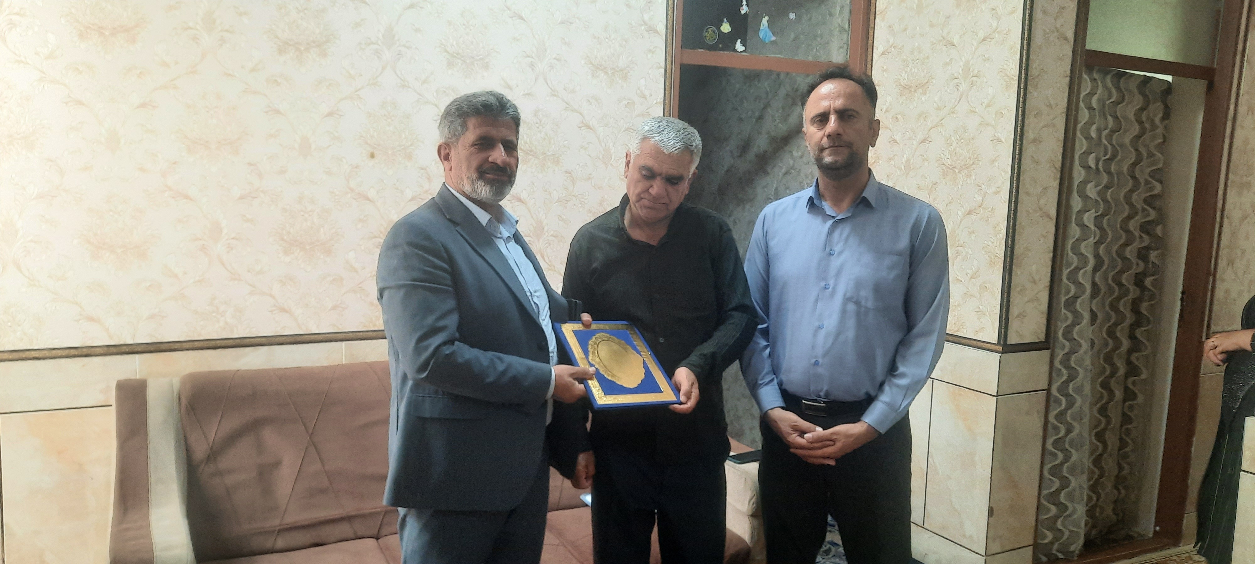 دیدار و سرکشی از تعداد3 نفر از پیشکسوتان شهرستان فارسان دیدار و سرکشی از تعداد3 نفر از پیشکسوتان شهرستان فارسان