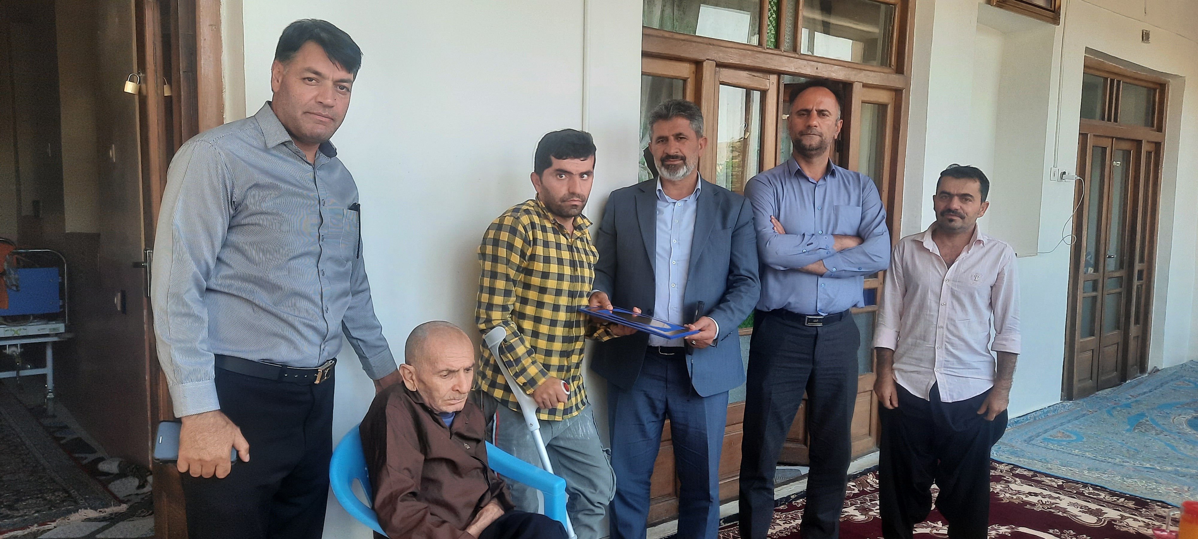 دیدار و سرکشی از تعداد2 نفر از مستمری بگیران شهرستان فارسان دیدار و سرکشی از تعداد2 نفر از مستمری بگیران شهرستان فارسان