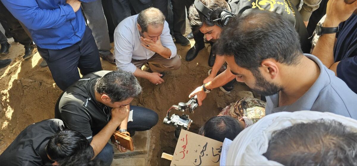 حضور در مراسم تشیع جنازه شهید حجت بابایی فرزند سرهنگ بازنشسته فراجا یوسف بابایی