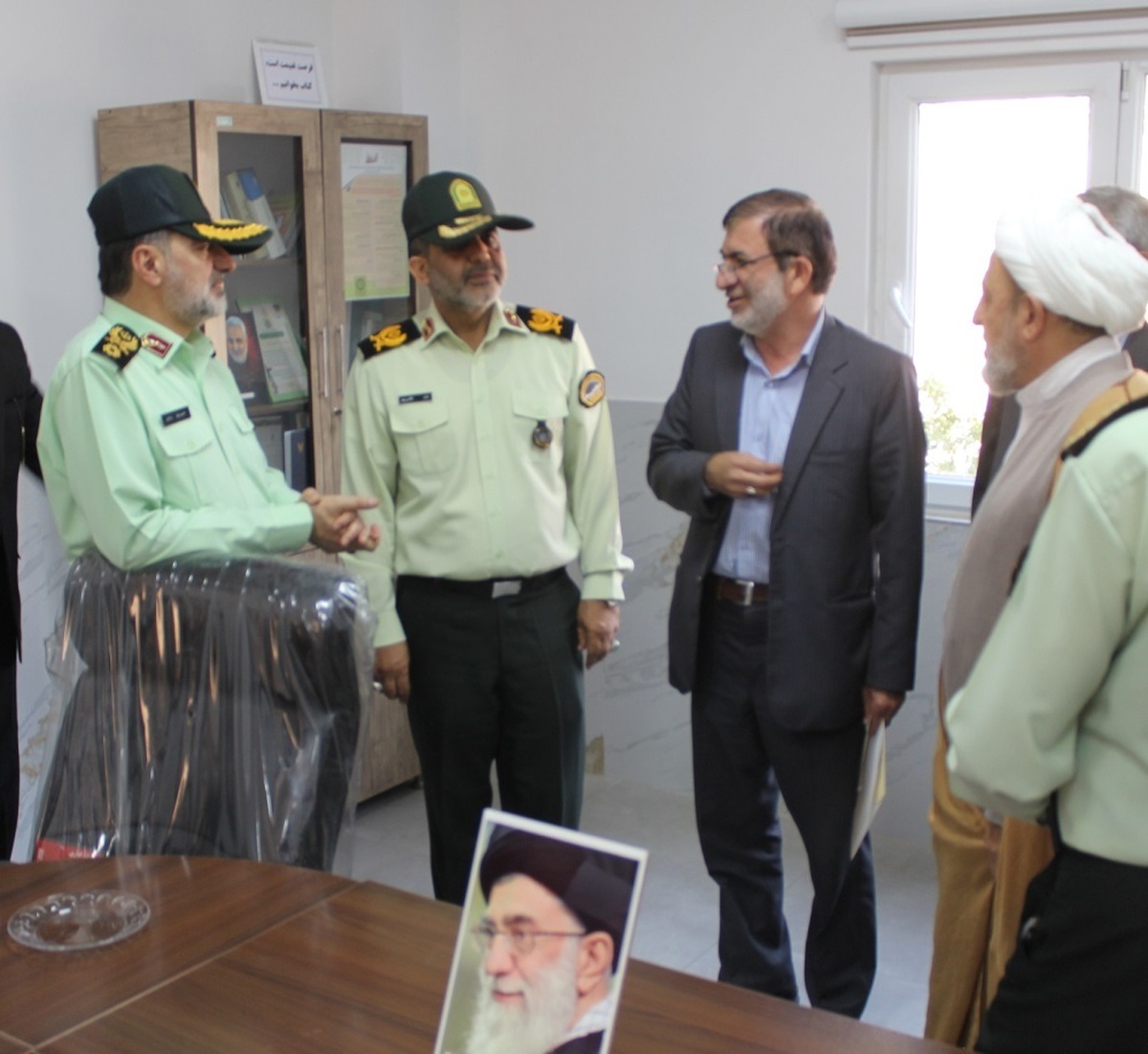 بازدید فرمانده کل انتظامی از کانون بازنشستگان شرق استان تهران