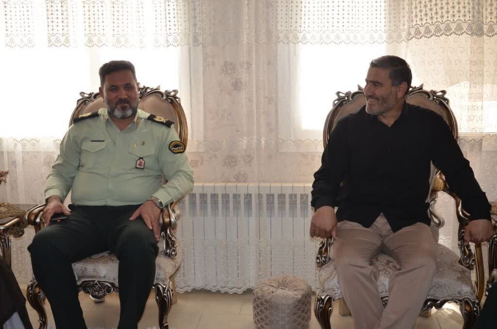 ديدار صميمي سردار ديدار صميمي سردار