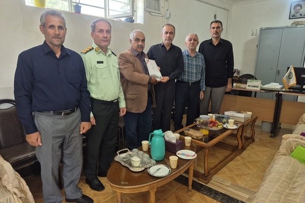 دیدار با 5 پیشکسوت بازنشسته شهرستان بیجار دیدار با 5 پیشکسوت بازنشسته شهرستان بیجار