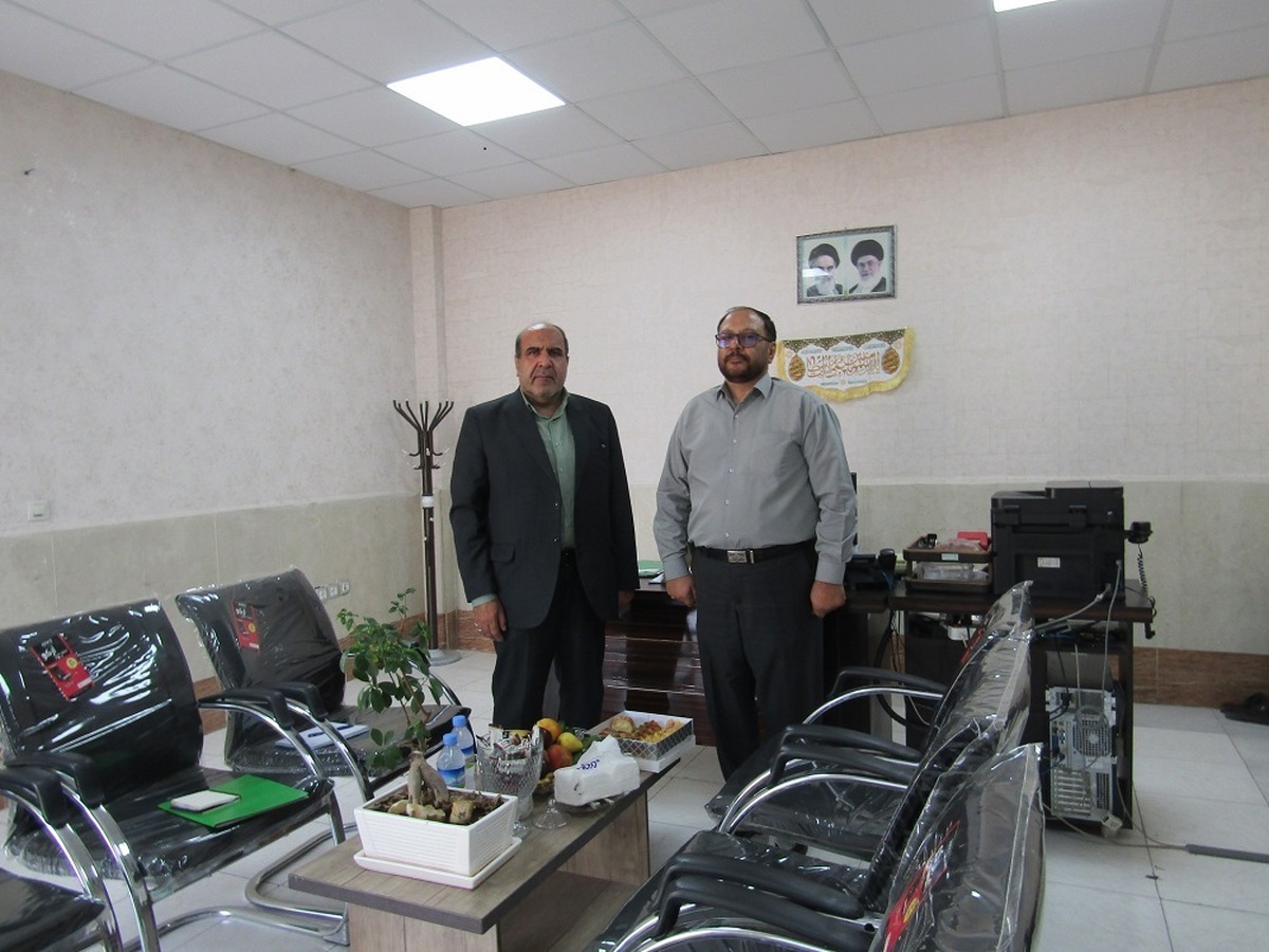 حضور رئیس بازرسی کانون بازنشستگان انتظامی در دفتر نمایندگی شهرستان پاکدشت