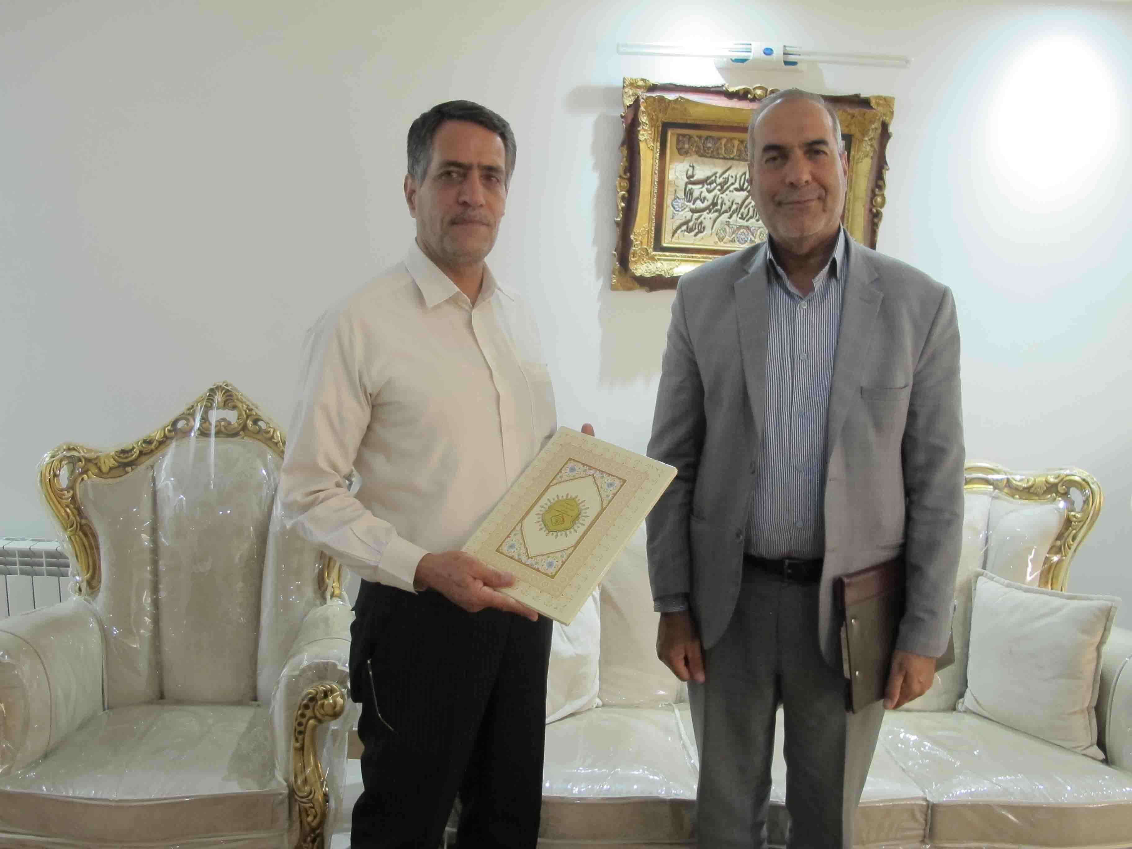 دیدار با ۵ پیشکسوت در شهرستان اراک دیدار با ۵ پیشکسوت در شهرستان اراک