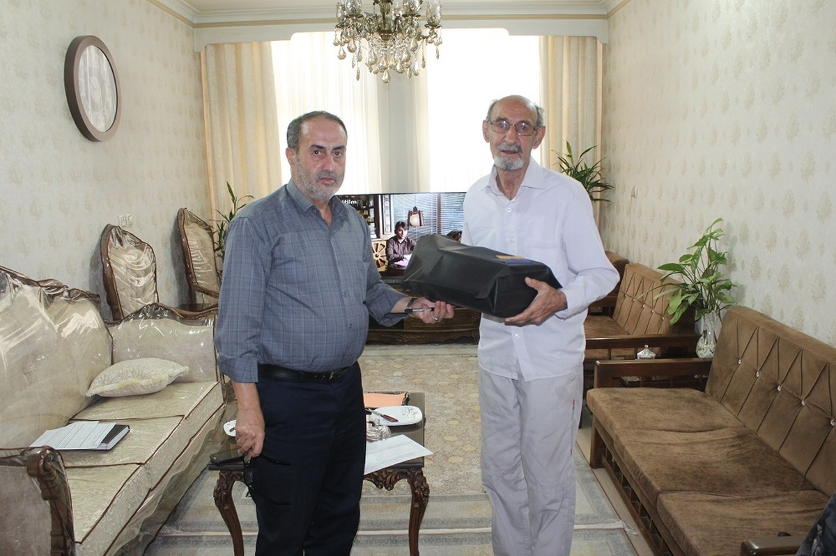 دیدار با ۲ بازنشسته در شهرستان قرچک