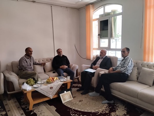 دیدار و سرکشی از تعداد ۴ نفر از پیشکسوتان شهرستان شهرکرد دیدار و سرکشی از تعداد ۴ نفر از پیشکسوتان شهرستان شهرکرد