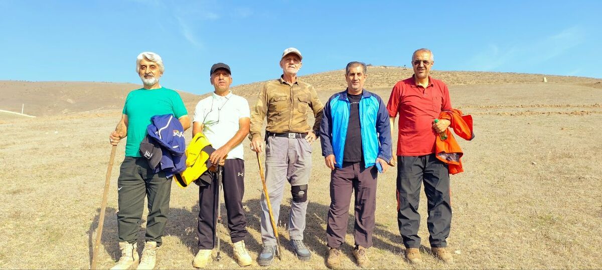 انجام ورزش کوهنوردی توسط پیشکسوتان انتظامی شهرستان چالوس