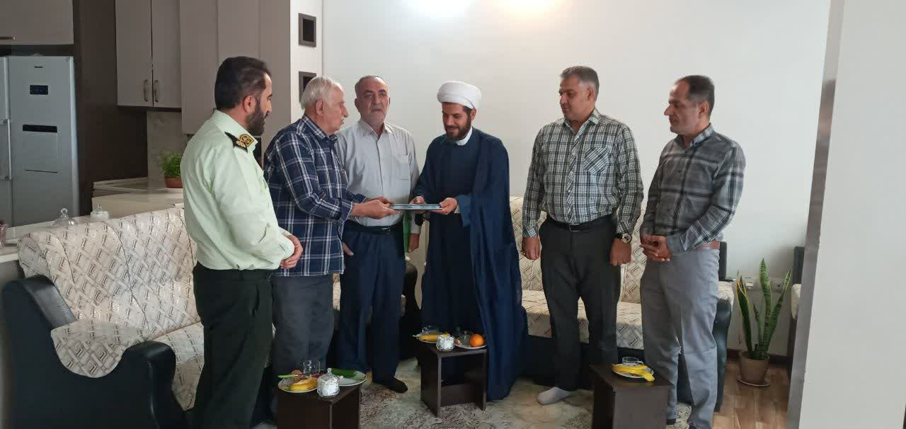 دیدار با دو پیشکسوت فراجا در شهرستان دامغان دیدار با دو پیشکسوت فراجا در شهرستان دامغان