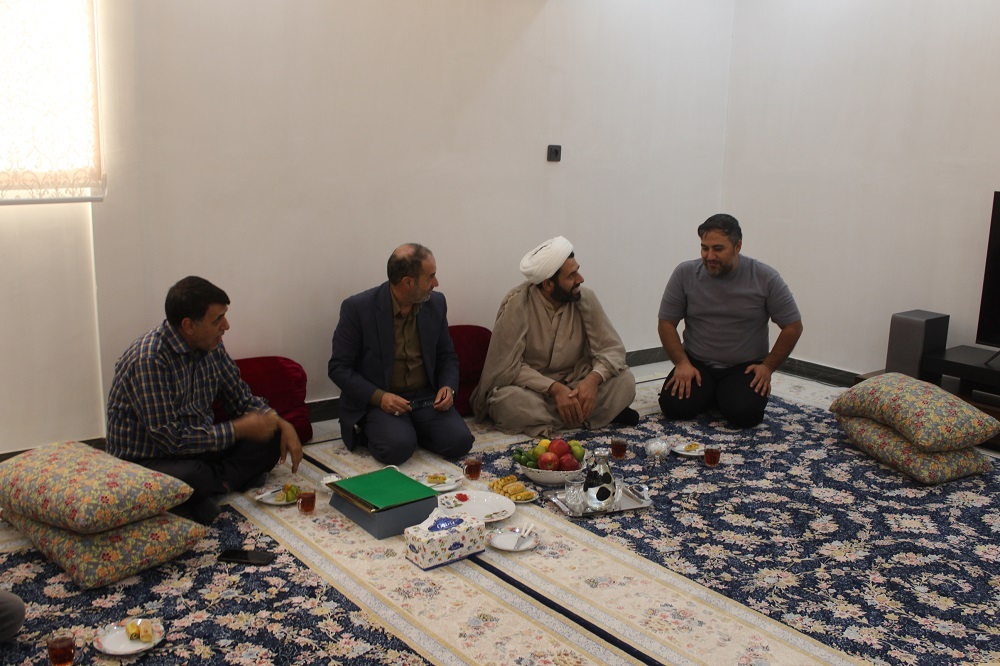 دیدار با ۲ بازنشسته در شهرستان قرچک دیدار با ۲ بازنشسته در شهرستان قرچک