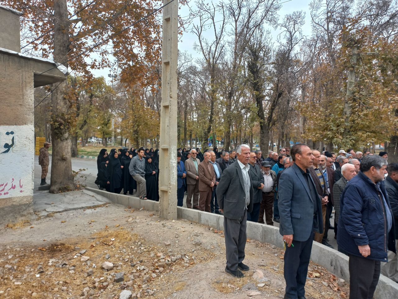همایش پیاده روي خانوادگی نیروهای مسلح شهرستان کنگاور استان کرمانشاه . همایش پیاده روي خانوادگی نیروهای مسلح شهرستان کنگاور استان کرمانشاه .