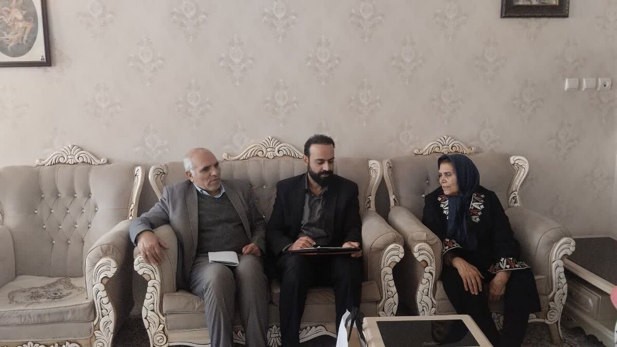 دیدار با ۲ مستمری بگیر شهرستان شیروان