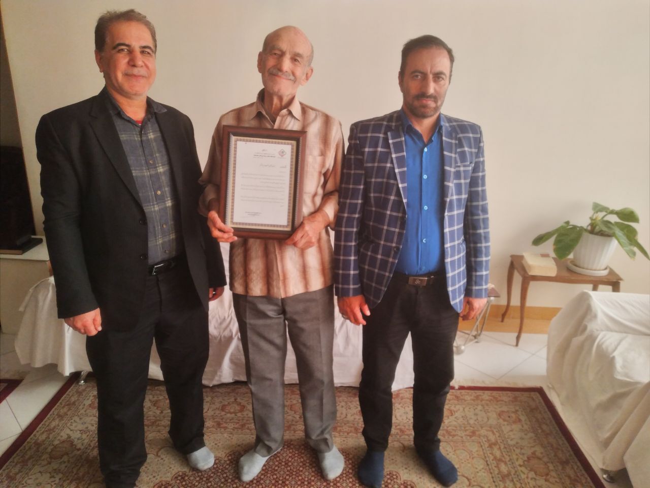 دیدار با 4 نفر از بازنشستگان فراجا استان البرز دیدار با 4 نفر از بازنشستگان فراجا استان البرز