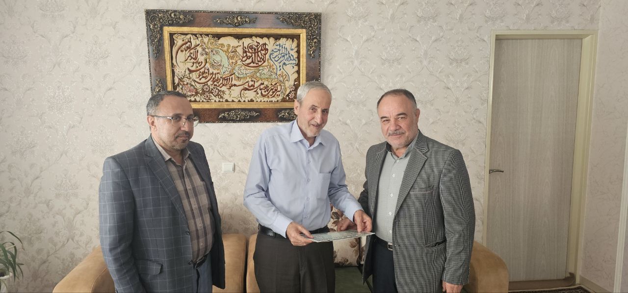 دیدار با 46 نفر از بازنشستگان انتظامی شهرستان تبریز دیدار با 46 نفر از بازنشستگان انتظامی شهرستان تبریز