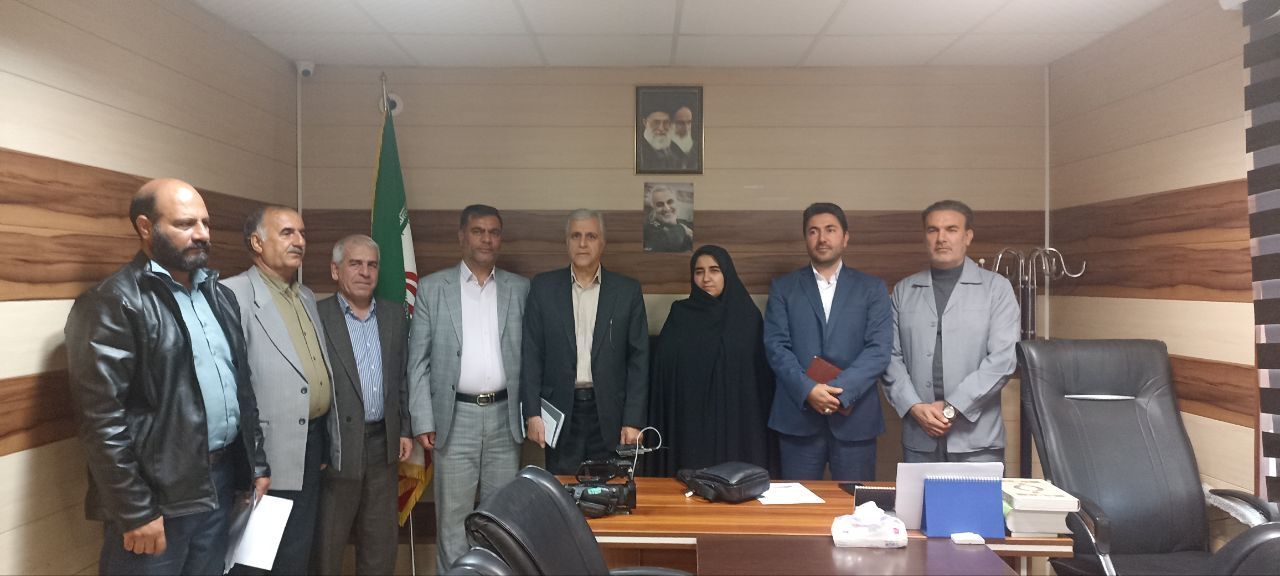 دیدار با نماینده مردم ایلام در مجلس شورای اسلامی دیدار با نماینده مردم ایلام در مجلس شورای اسلامی