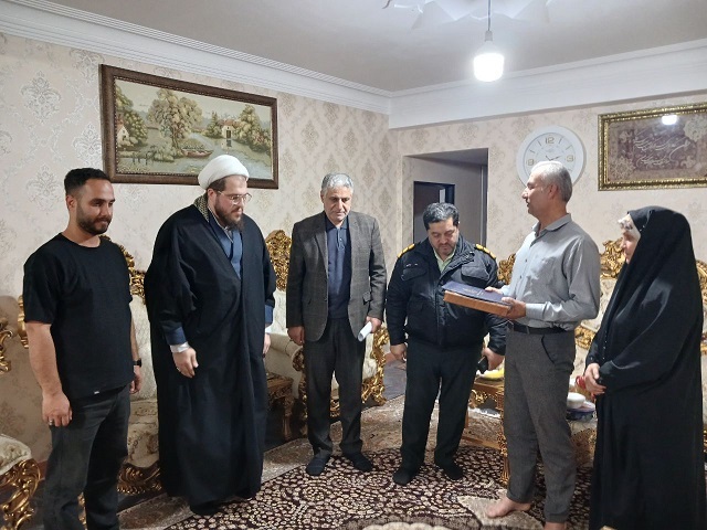 دیدار فرمانده انتظامی شهرستان رودبار با پیشکسوتان و مستمری بگیران دیدار فرمانده انتظامی شهرستان رودبار با پیشکسوتان و مستمری بگیران