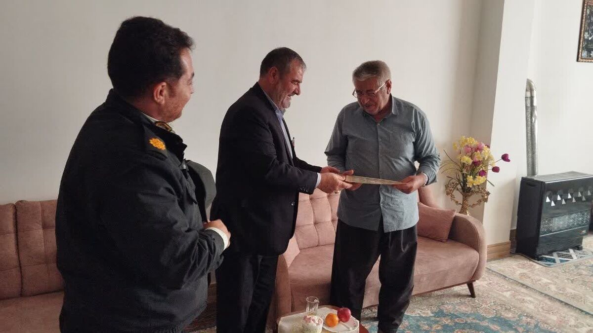 دیدار با ۲ نفر از وابستگان انتظامی شهرستان دورود