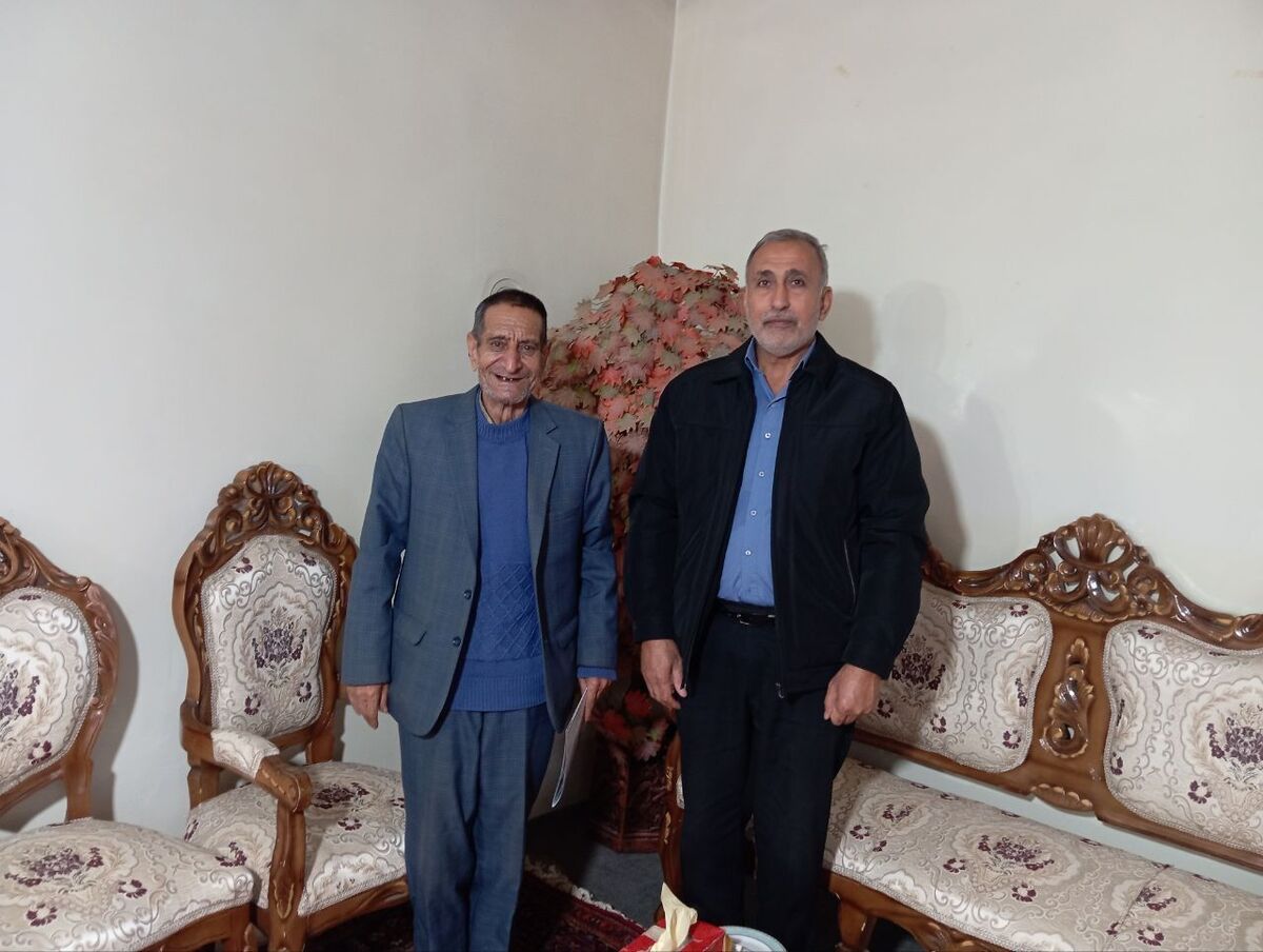 دیدار رئیس دفتر کانون شهرستان خوی با ۲ تن از پیشکسوتان بازنشسته