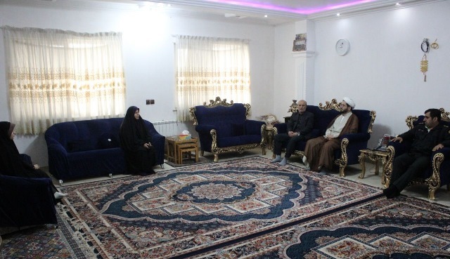 دیدار با فرزند کارمند رتبه 14 بازنشسته معصومه مهری به مناسبت روز دانشجو