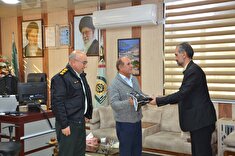 دیدار فرمانده انتظامی شهرستان مهاباد با ۵ نفراز پیشکسوتان