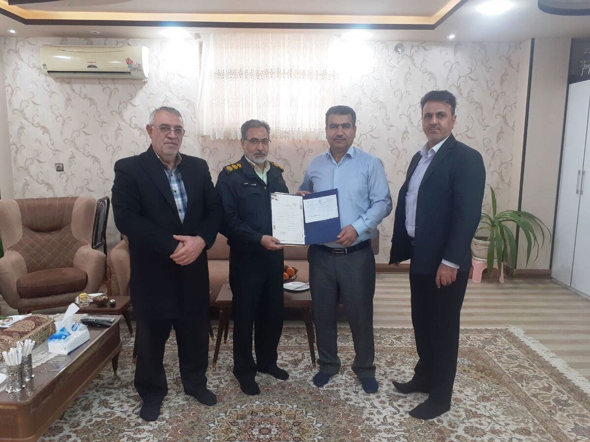 دیدار جانشین فرمانده انتظامی شهرستان شهرضا با ۳ نفر از پیشکسوتان