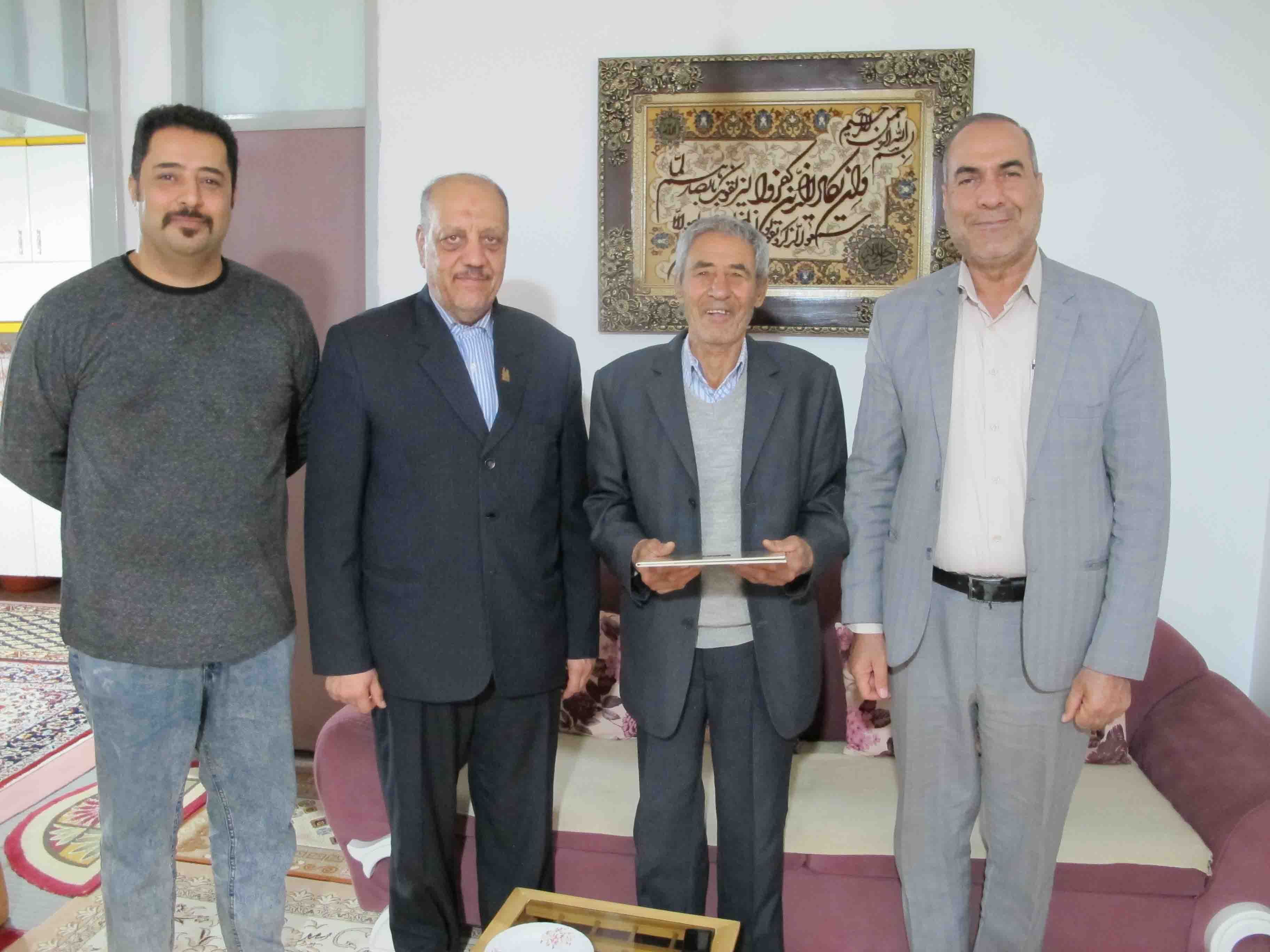 دیدار و سرکشی از 4 نفر پیشکسوت در شهرستان اراک دیدار و سرکشی از 4 نفر پیشکسوت در شهرستان اراک