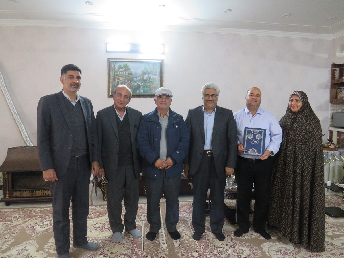 دیدار صمیمی با بازنشسته جناب آقای حسین احمدزاده سعدآباد