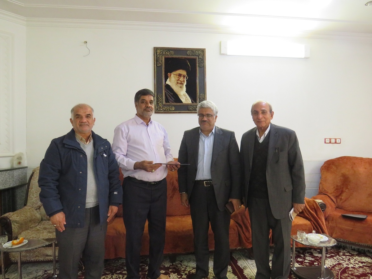 دیدار صمیمی با ۷ نفر از بازنشستگان شهرستان تفت