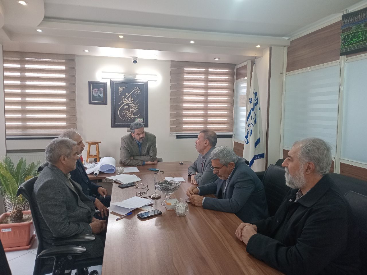 دیدار نمایندگان کانونهای بازنشستگان نیروهای مسلح با نماینده مردم شهرستان اصفهان در مجلس شورای اسلامی دیدار نمایندگان کانونهای بازنشستگان نیروهای مسلح با نماینده مردم شهرستان اصفهان در مجلس شورای اسلامی