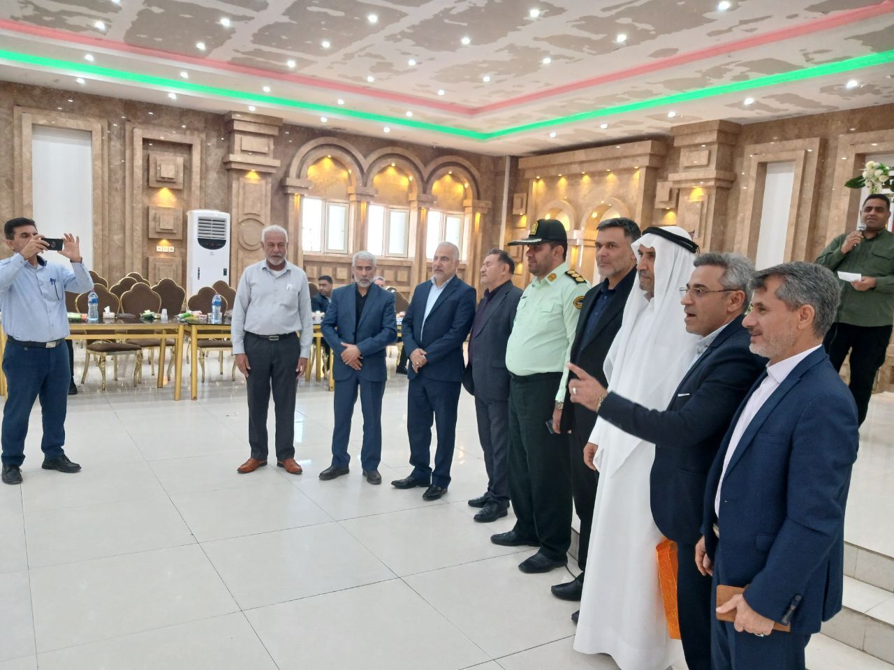 ضیافت خانوادگی مشترک نیروهای مصلح در شهرستان شادگان ضیافت خانوادگی مشترک نیروهای مصلح در شهرستان شادگان