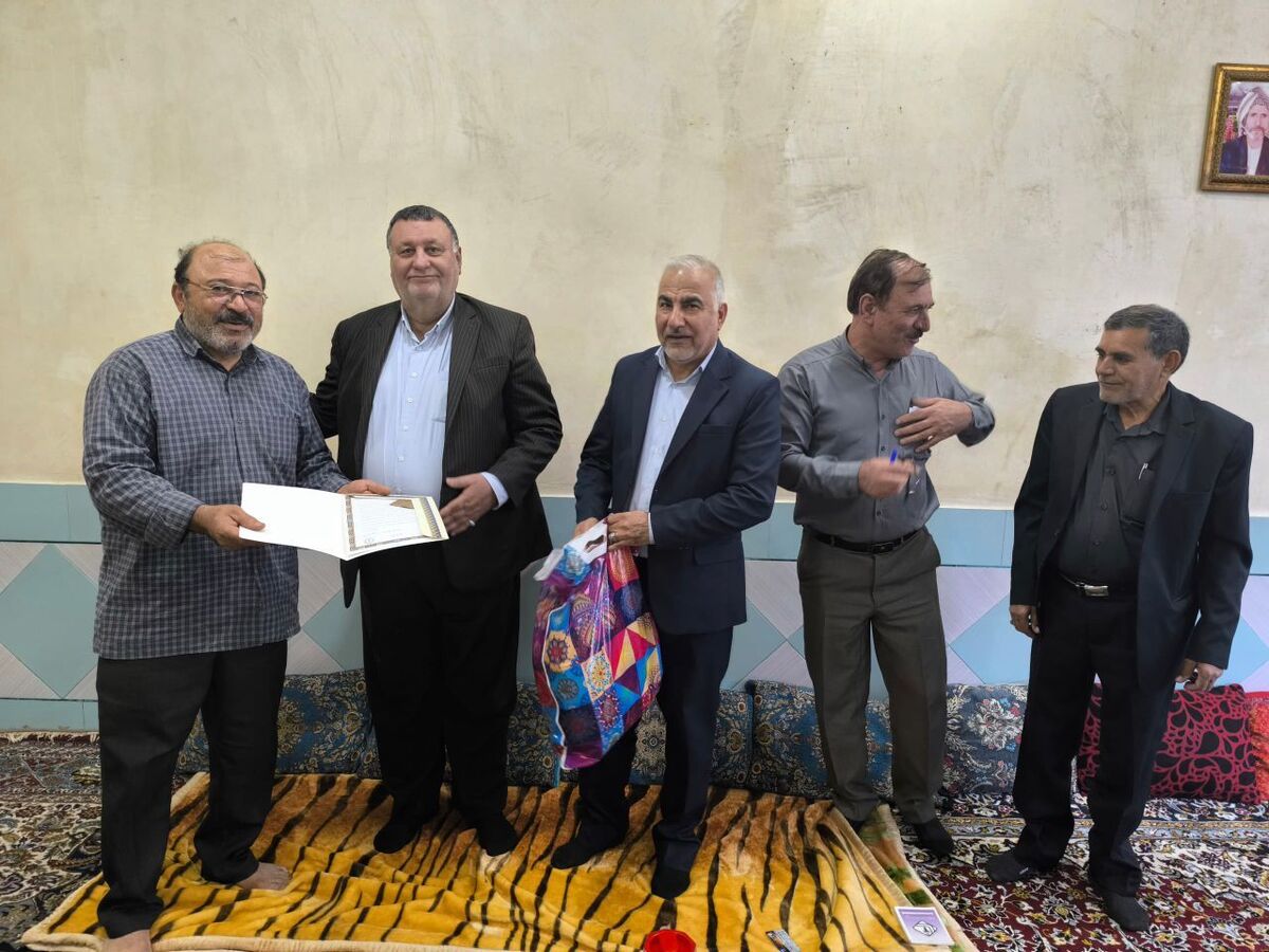 دیدار با ۴ نفر از بازنشستگان شهرستان شادگان