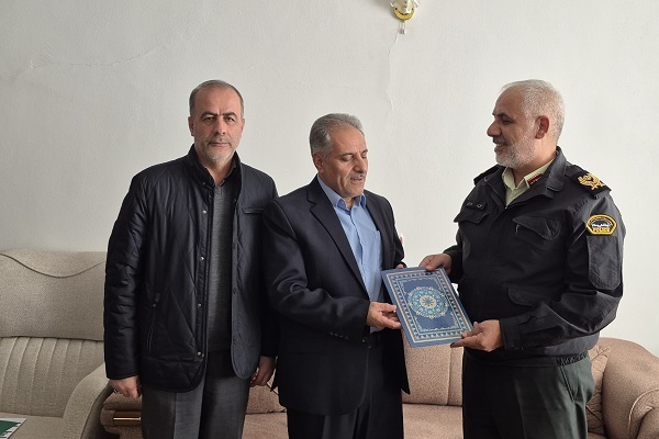 دیدار با 2 پیشکسوت بازنشسته شهرستان سنندج دیدار با 2 پیشکسوت بازنشسته شهرستان سنندج