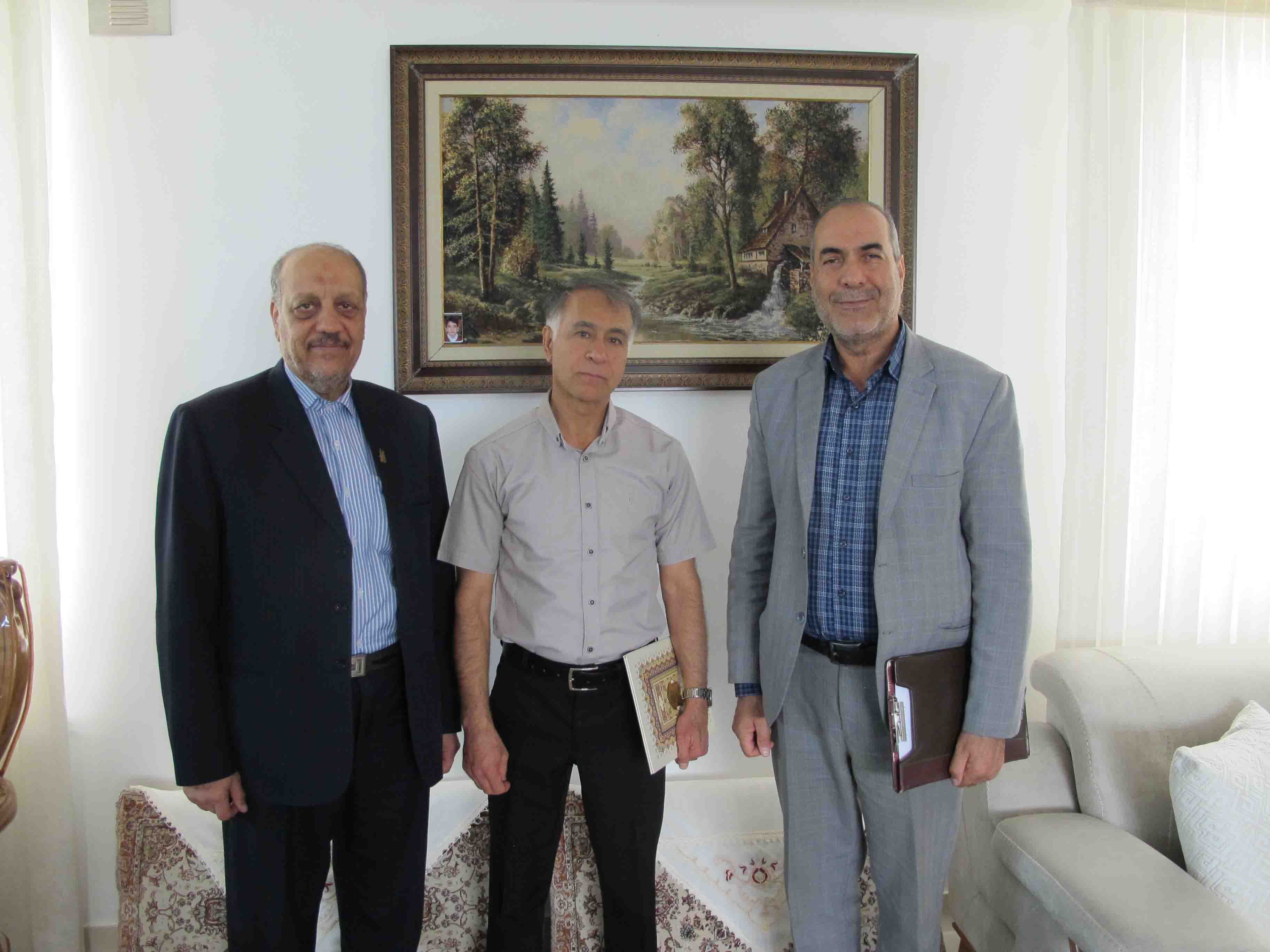 دیدار و سرکشی از 5 نفر پیشکسوت در شهرستان اراک دیدار و سرکشی از 5 نفر پیشکسوت در شهرستان اراک