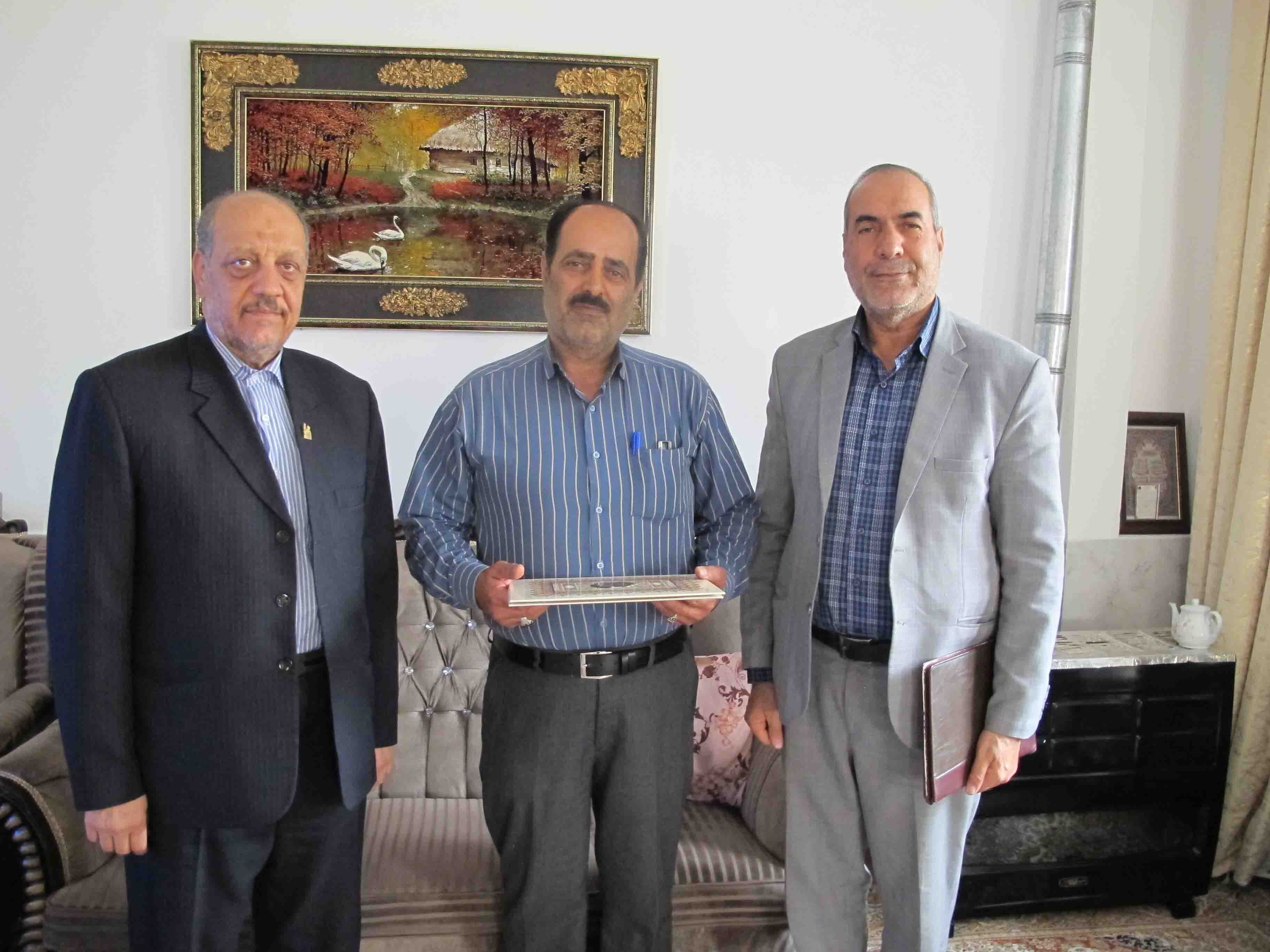 دیدار و سرکشی از 5 نفر پیشکسوت در شهرستان اراک دیدار و سرکشی از 5 نفر پیشکسوت در شهرستان اراک